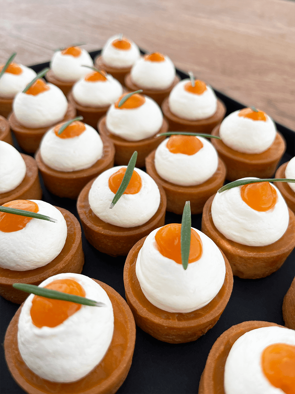 24 Minis Tartelettes abricot / romarin