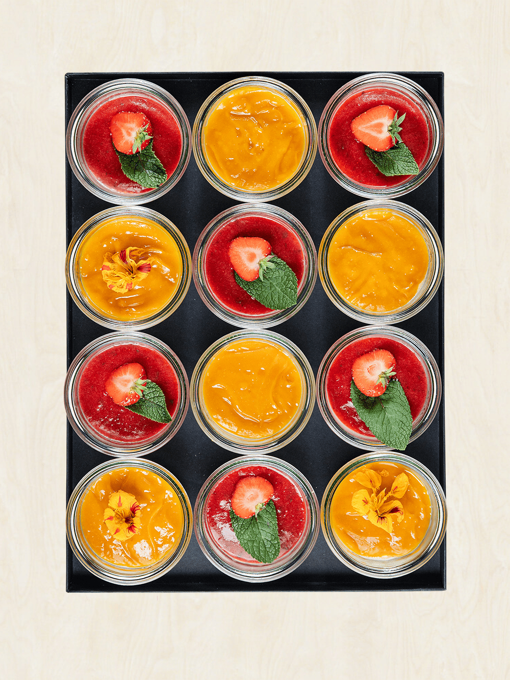 12 Panna Cottas