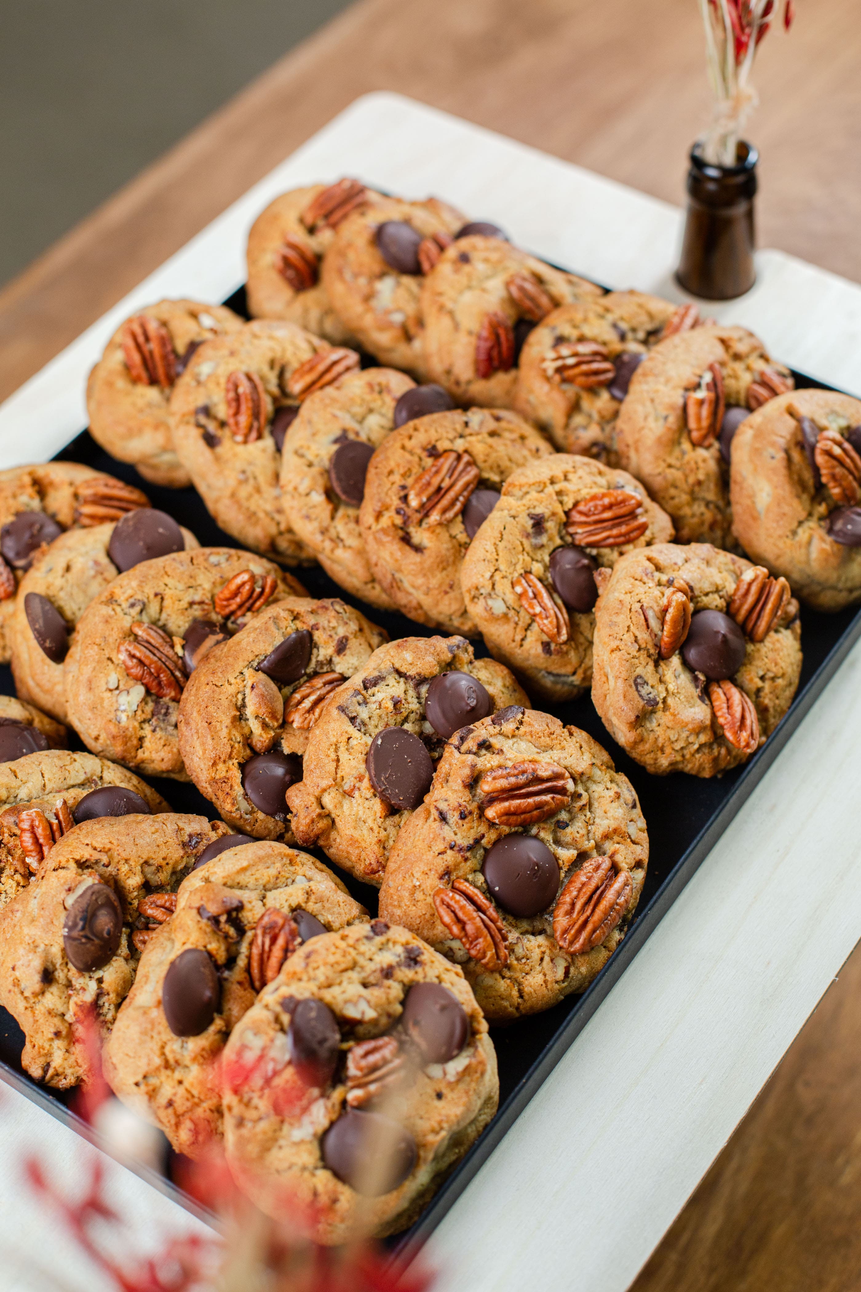 Plateau de Cookies chocolat noir  & Noix de pécan