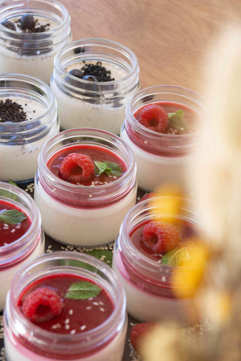 12 Panna Cottas